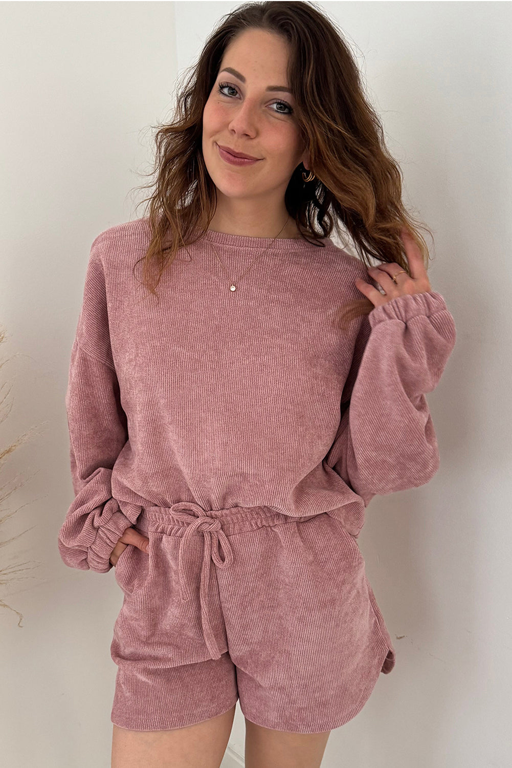 Fushia Solid Color Textured Knit Drop Shoulder Pullover Drawstring Shorts Set